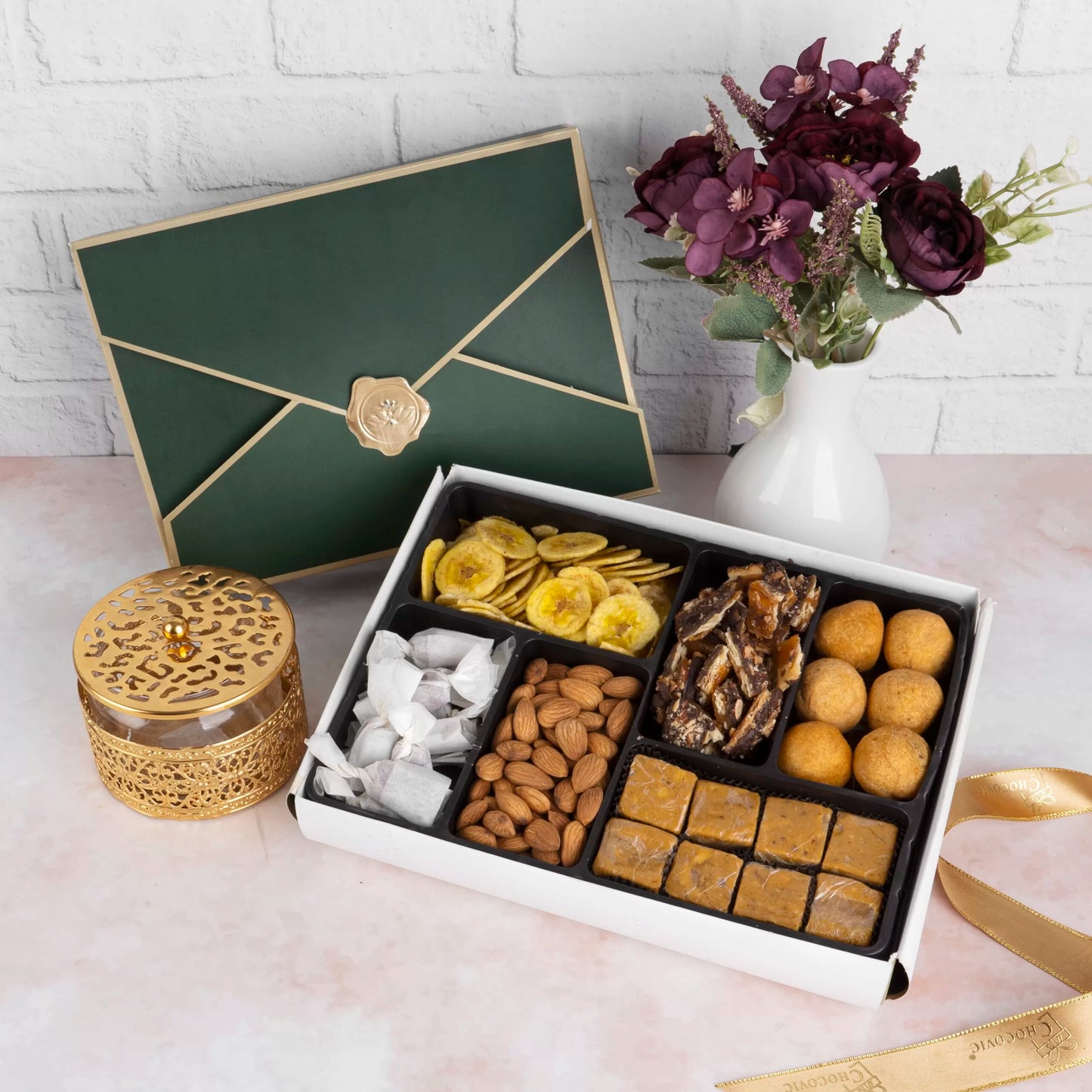 Green Medium Stamping Box – Diwali Gift Packs Online India – Chocovic