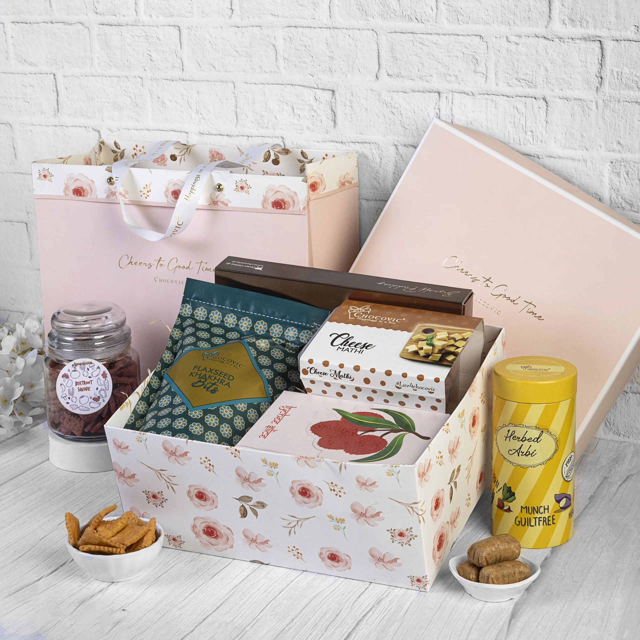 Buy Unique Rakhi Gift Box & Hampers for Sister Online – BoxUp Luxury Gifting